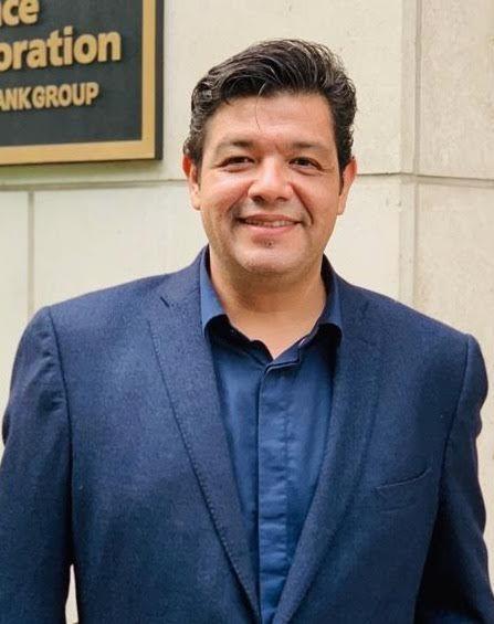 https://flaia-cms-assets.s3.amazonaws.com/Hector_De_La_Garza_849d29653b.jpg